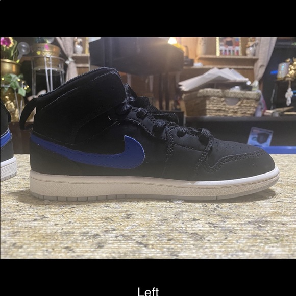 Air Jordan Retro 1 - Picture 4 of 7